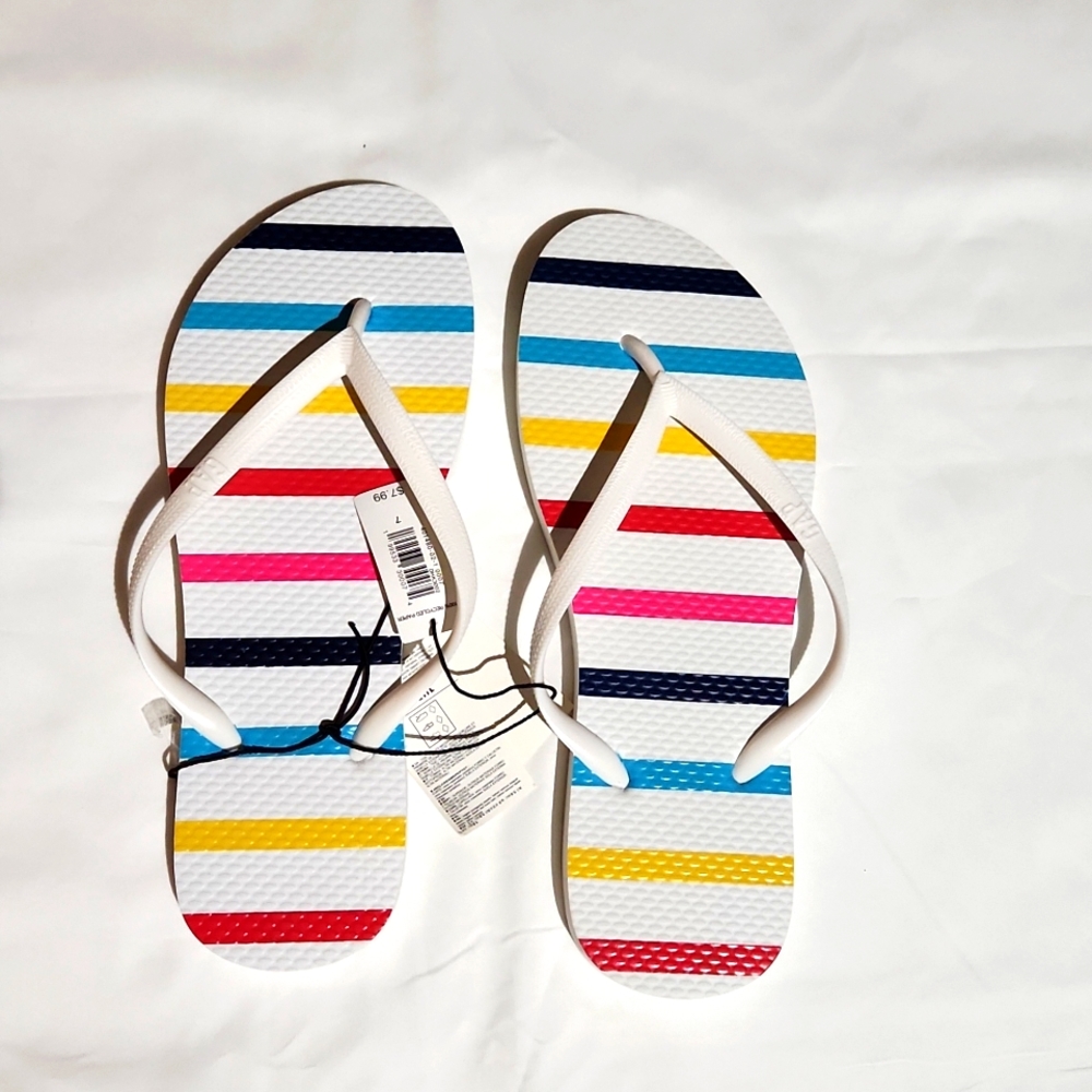 Gap flip flop sleeper